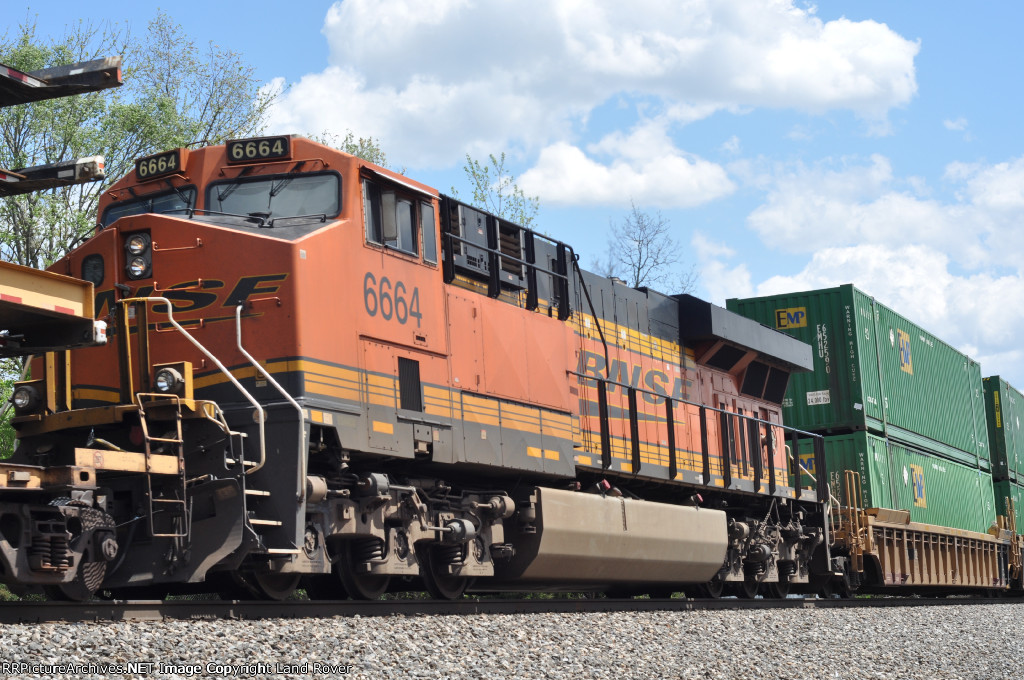 BNSF 6664 South